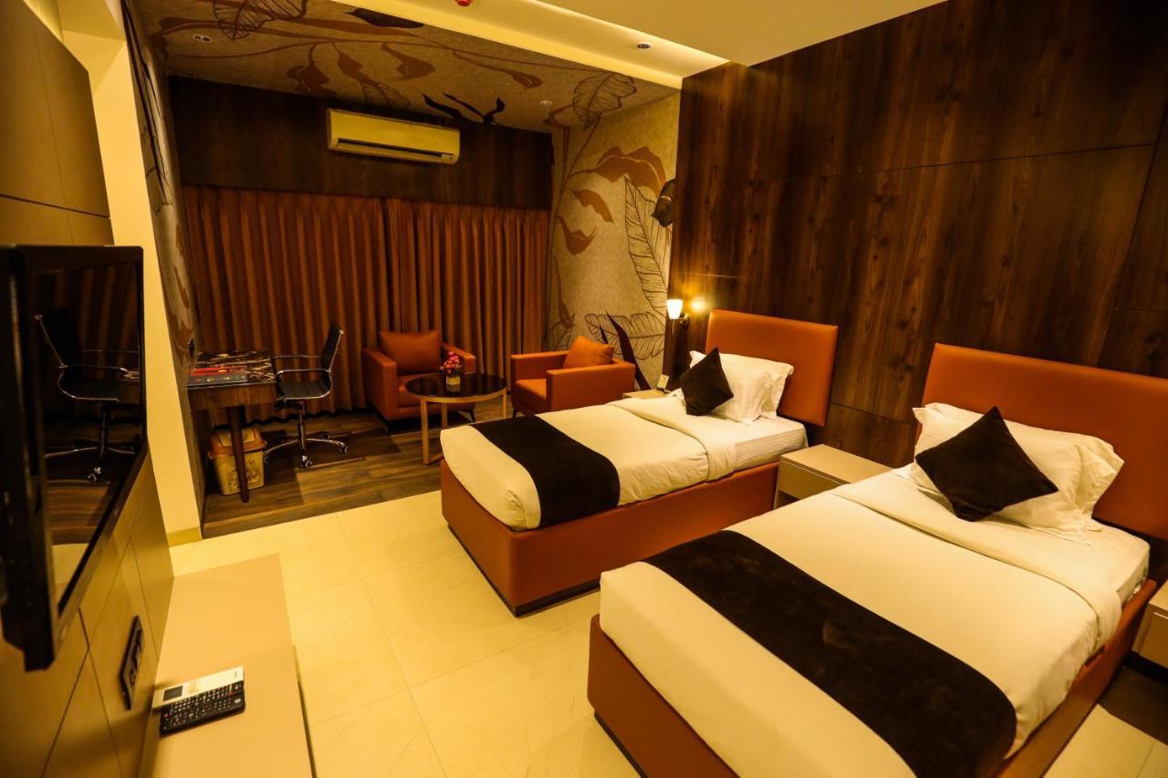 Hotel Atithi, Aurangabad Eksteriør bilde