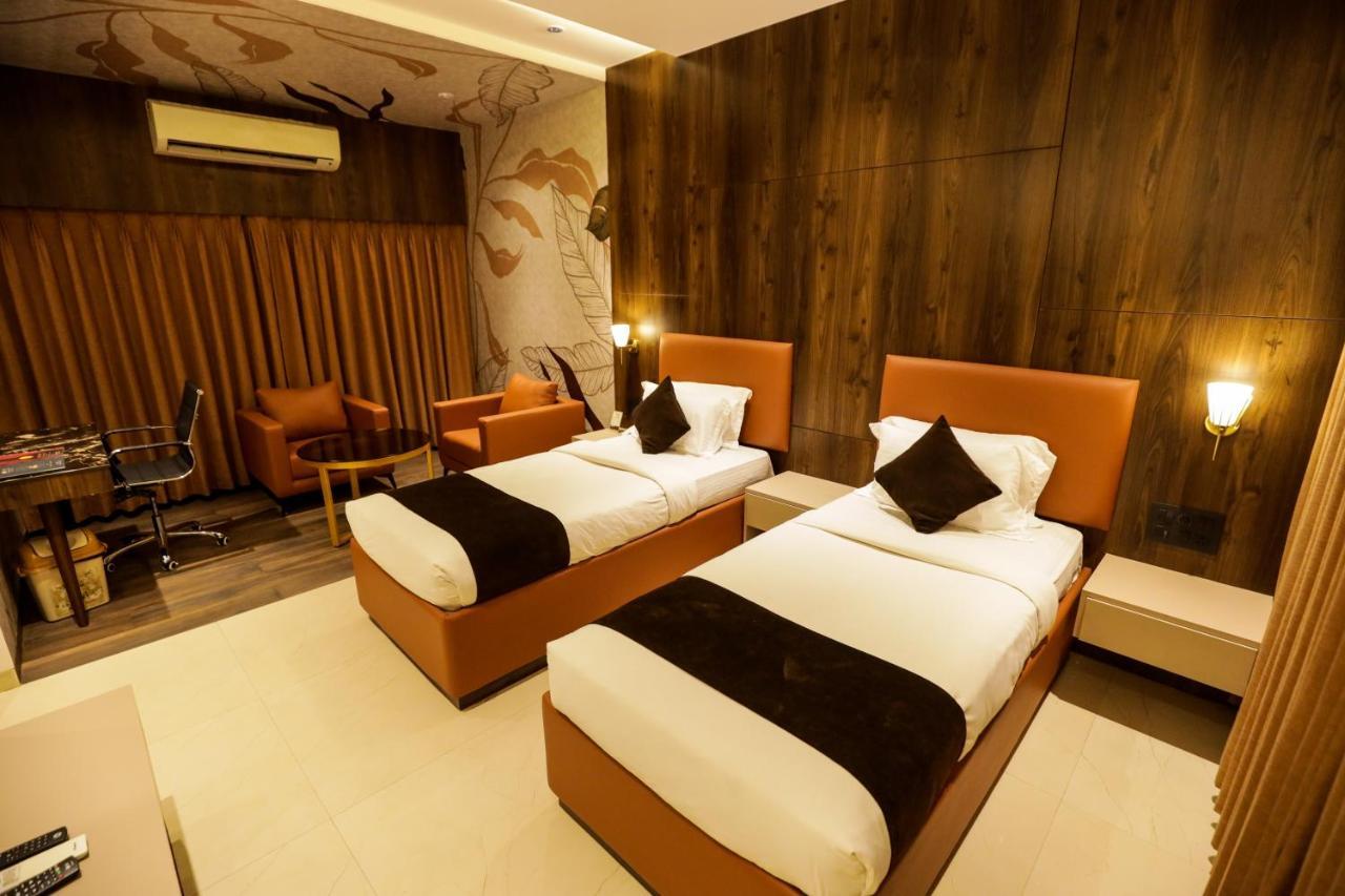 Hotel Atithi, Aurangabad Eksteriør bilde