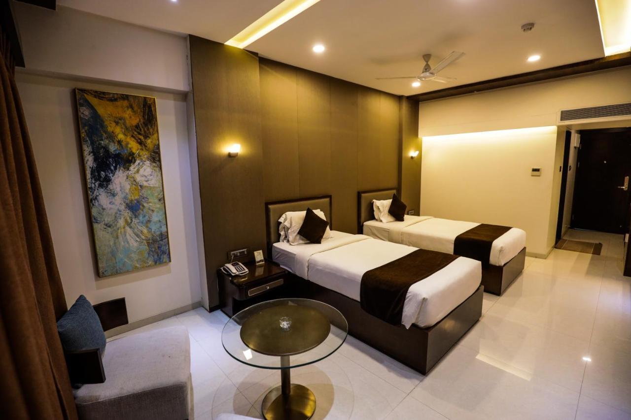 Hotel Atithi, Aurangabad Eksteriør bilde
