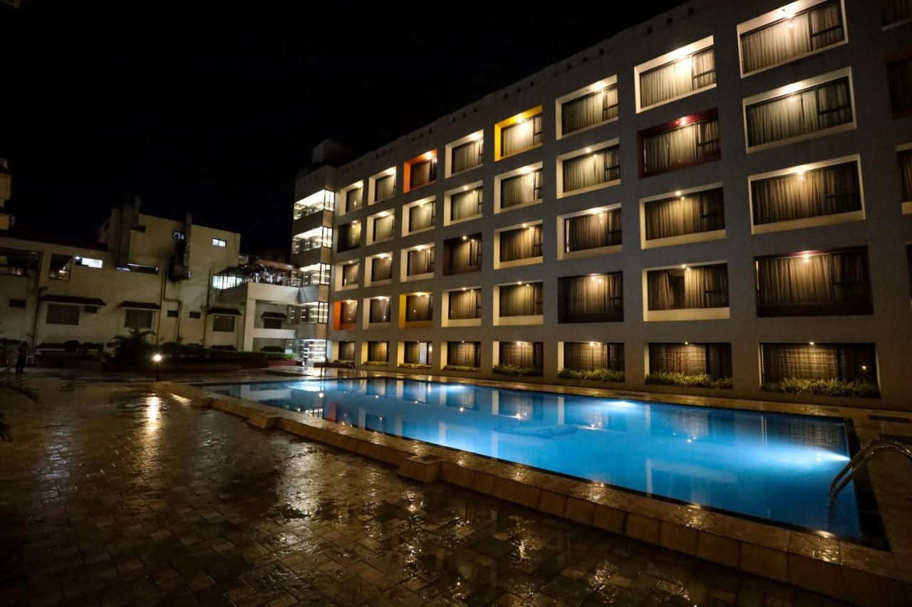 Hotel Atithi, Aurangabad Eksteriør bilde