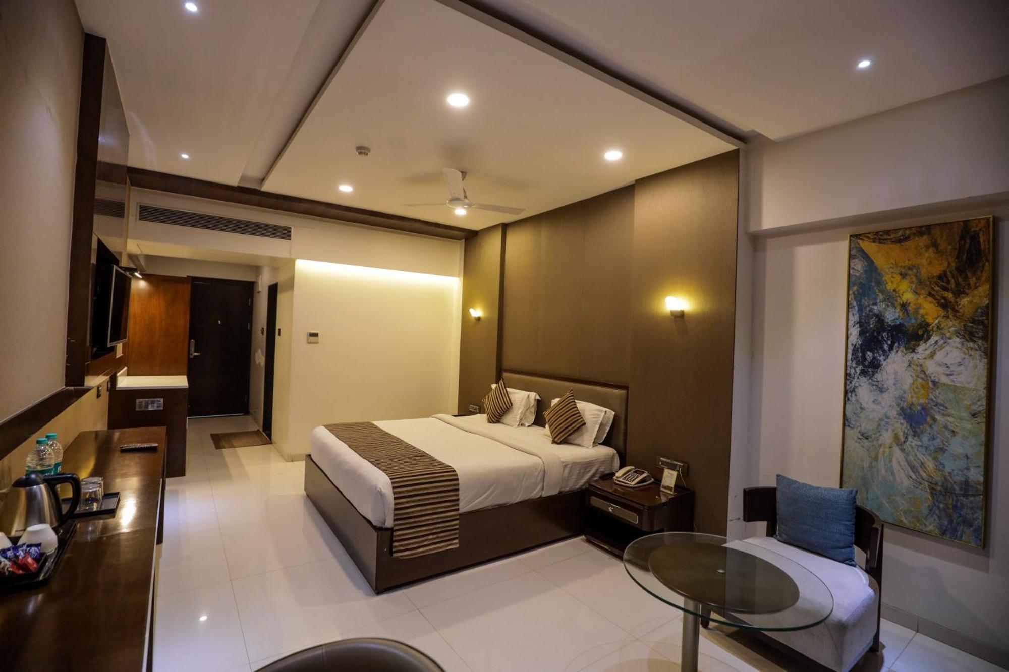 Hotel Atithi, Aurangabad Eksteriør bilde