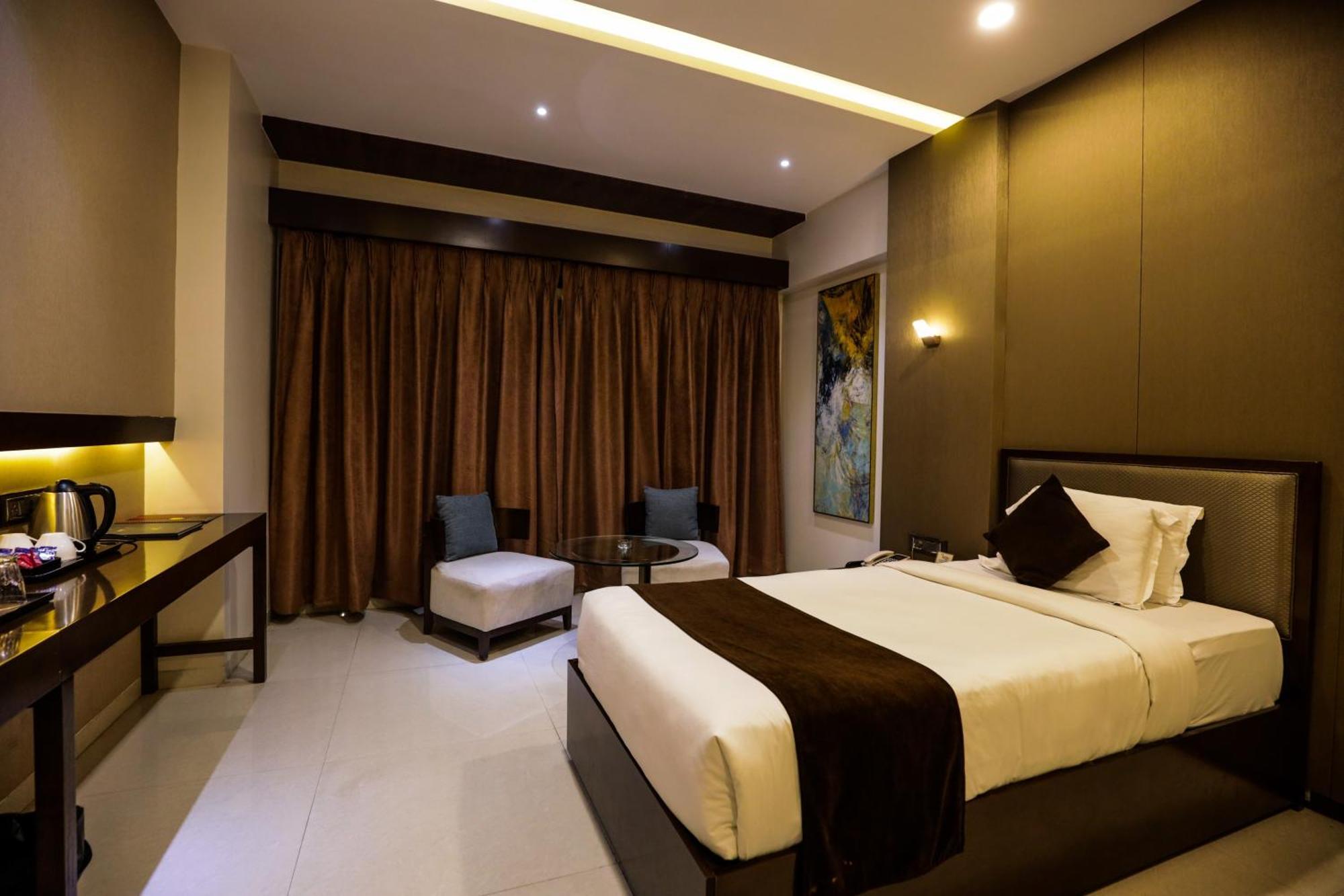 Hotel Atithi, Aurangabad Eksteriør bilde