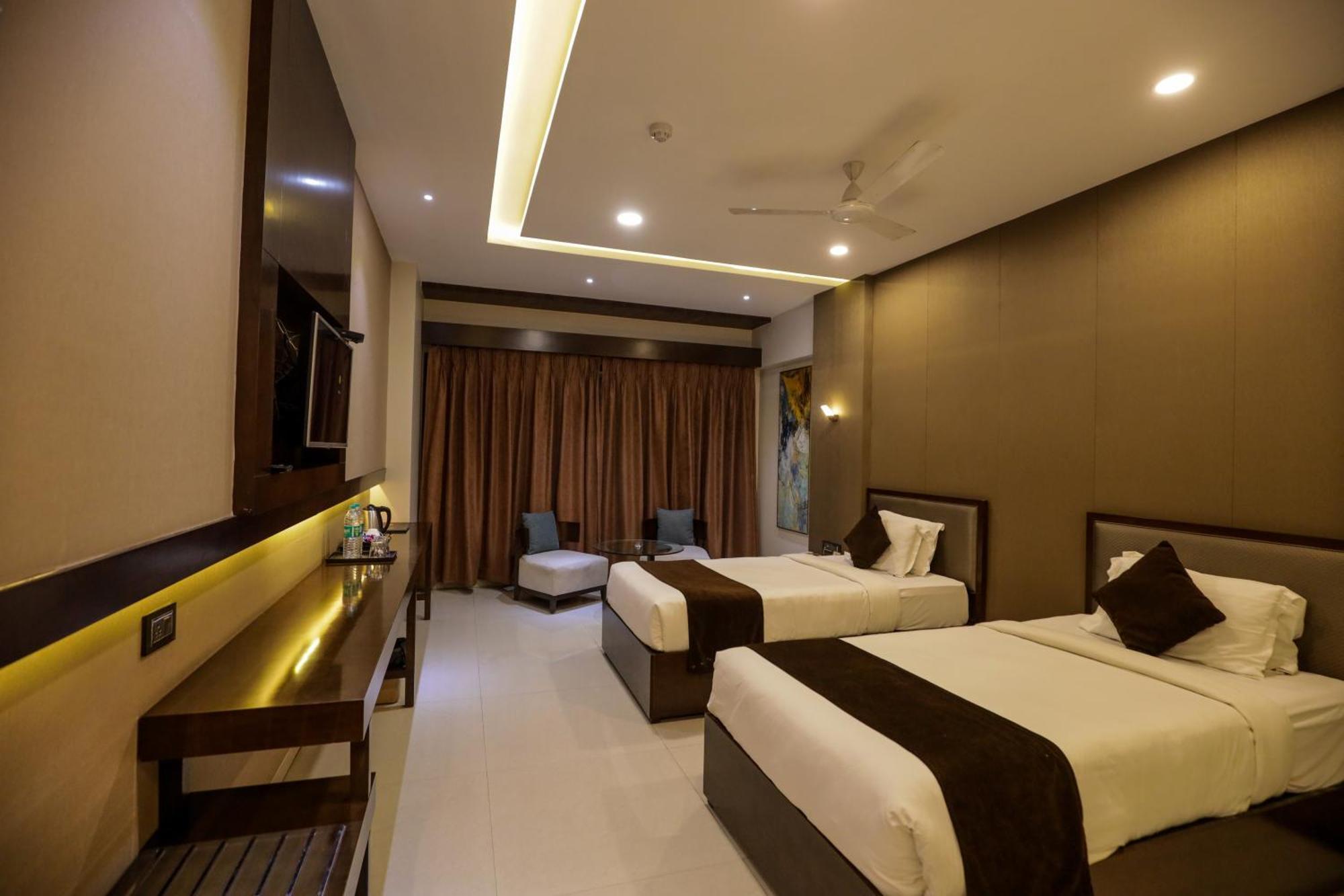 Hotel Atithi, Aurangabad Eksteriør bilde